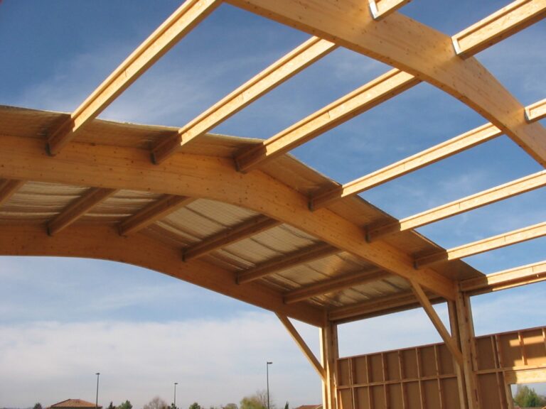 POUTRE EN I TRICA POSEE EN PANNE SUR BATIMENT INDUSTRIELLE